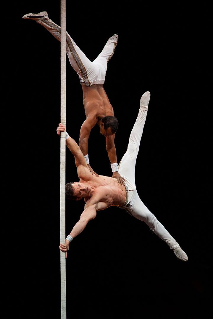 Absolems Mens Acro Pole